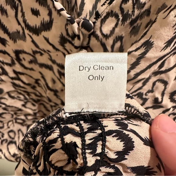 Parker 100% Silk Leopard Print Blouse - Picture 5 of 7